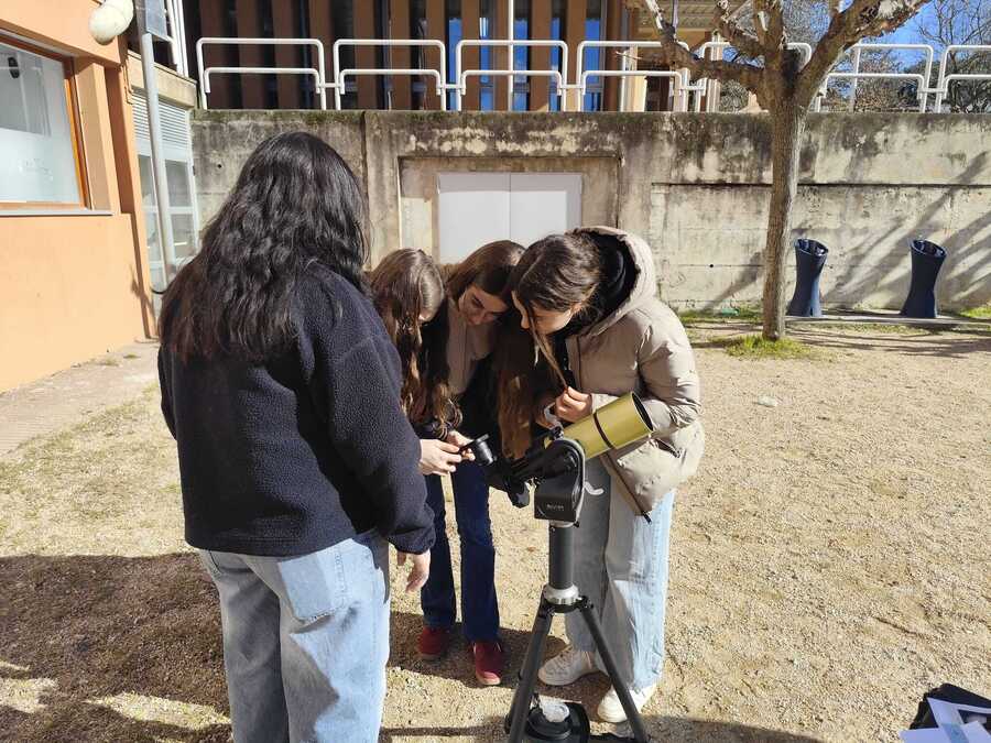 Ens preparem per a l’eclipsi solar de l’agost!