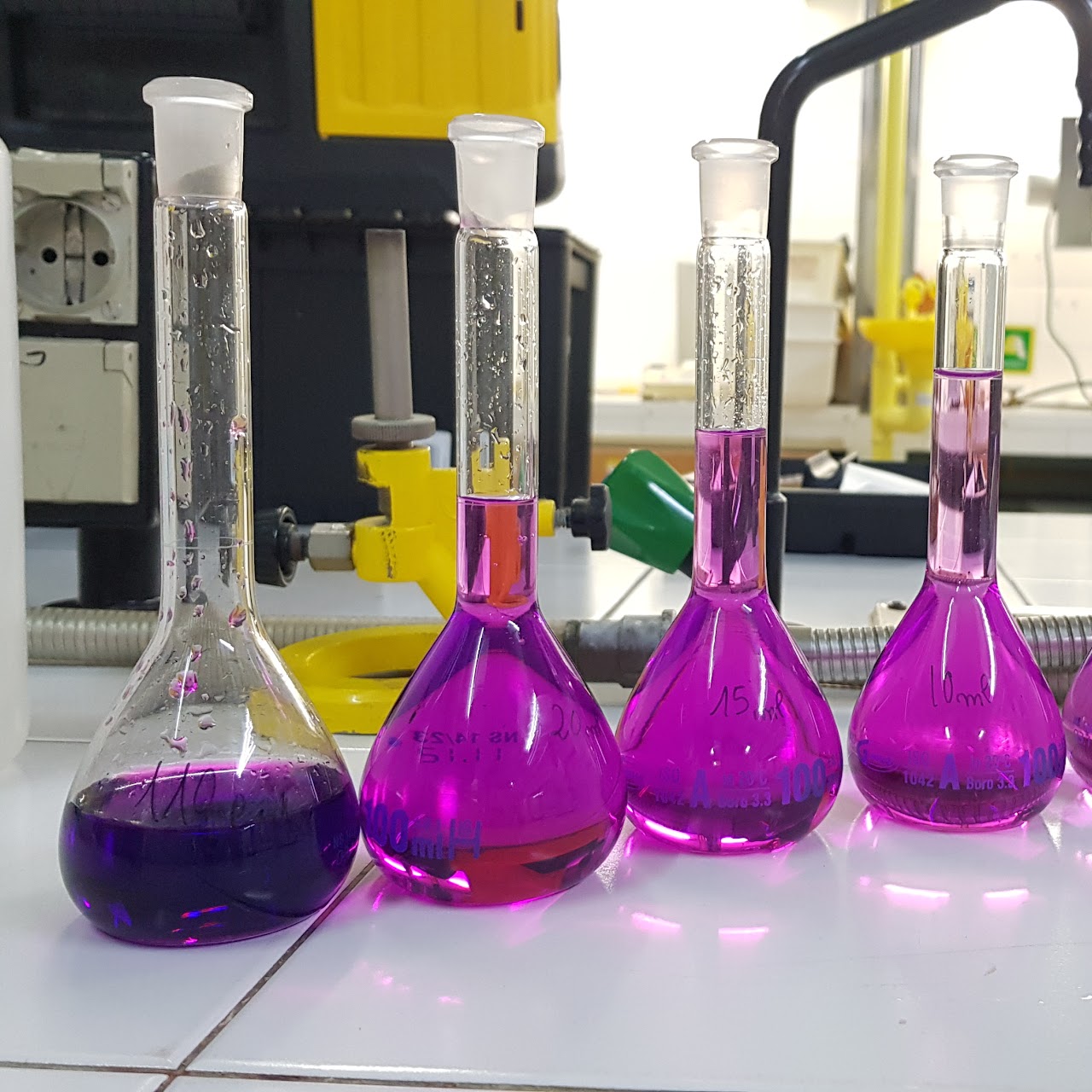 1a Jornada Tècnica de la Família Professional de Química de l'Institut Montilivi