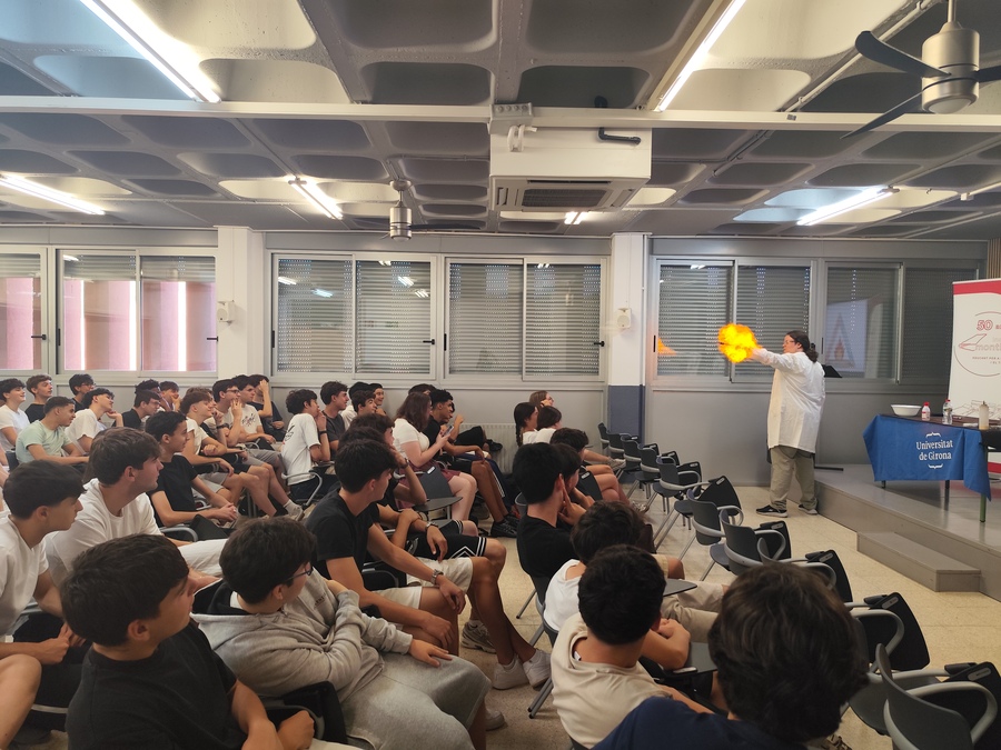 L'Aythami posa el punt final a les classes de química de 4rt d'ESO