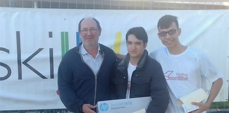 Els alumnes del CFGS de Manteniment electrònic, premiats una altra vegada. Enhorabona!!!