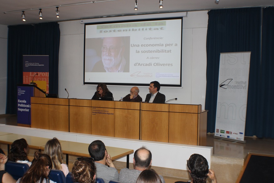 Conferència d'Arcadi Oliveres